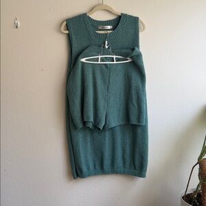 Ninona Sleeveless Knit Tunic Set in Teal Green